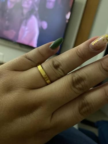 Alianças Par 4mm Ouro Reta Chanfrada Banhadas 24k com Caixa de Veludo e Anel Solitário Anatomicas Ca