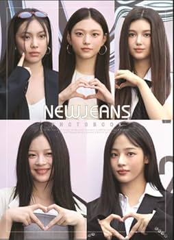 Essential with NewJeans ビジュアルフォトブック Essential with NewJeans ビジュアルフォトブック