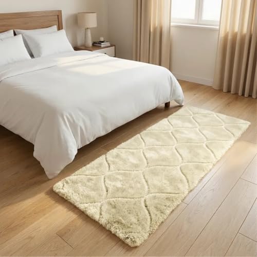 Image of Fluffy Silky Micro Fiber Polyster Carpet /Runner for Bedroom, Study Room, Playing Room, Guest Room ETC. 1.5x4 Feet, (P-12)