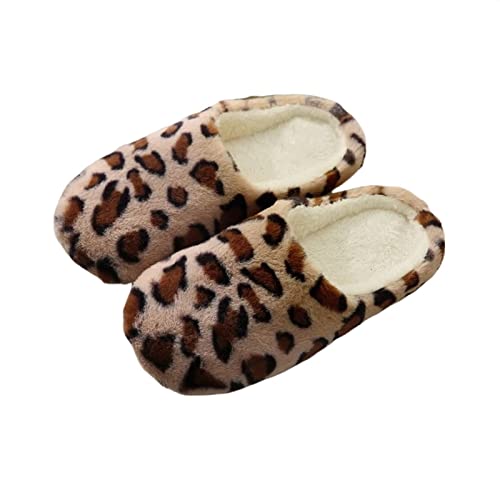 Pantoufles intérieures chaudes pour des matins d'hiver cocooning en chausson peluche