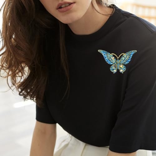Image of Gold Crystal Animal Brooches for Womne Elegant Rhinestone Butterfly Cat Fox Brooch Pins Fashion Jewelry Accessories for Women Gift