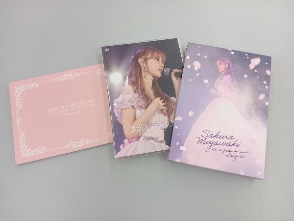 Amazon.co.jp: DVD 宮脇咲良 HKT48 卒業コンサート ~Bouquet
