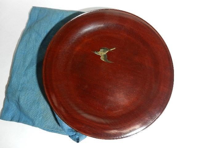 望月玉渓作「木地溜塗燕蒔絵丸盆（帝室技藝員　望月玉泉翁　三周忌追悼記念）」 望月玉渓作「木地溜塗燕蒔絵丸盆（帝室技藝員望月玉泉翁三周忌