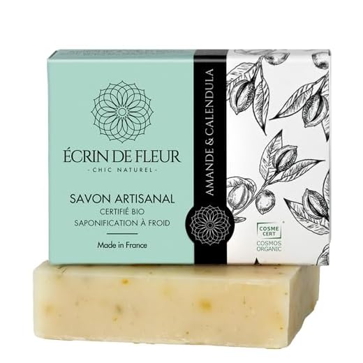 Écrin De Fleur - Jabón Orgánico de Almendra, Hecho a Mano con Aceite de Almendra y Flor de Caléndula, Pieles Sensibles, Ingredientes Naturales, Apto para el Lavado de las Manos, Cara y Cuerpo.100g