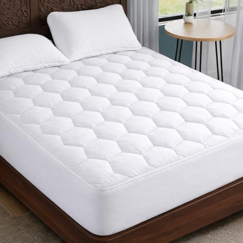 4AS Quilted Small Double Mattress Protector - 110 GSM Microfiber Filling Hypoallergenic Deep Fitted Breathable Mattress Topper Stretches up to 30 cm (Small Double - 122x190cm)