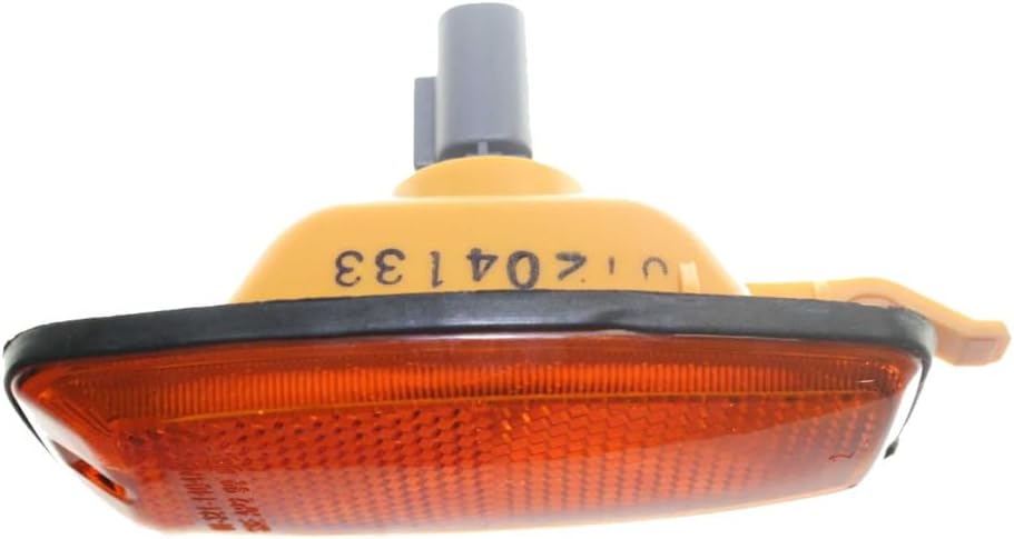 Carlights360 For Hyundai Santa Fe 2001 02 03 04 2005 Side Marker Light Driver And Passenger Side | Pair | Front | Plastic | Amber Lens | With Bulbs | Replacement For HY2550107 | 92303-26010