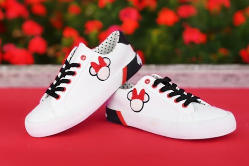 Minnie Mouse Womens Sneakers Low Court Lace Up3