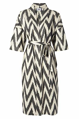 Kimono en coton ikat noir et blanc idéal pour vos moments de détente au spa