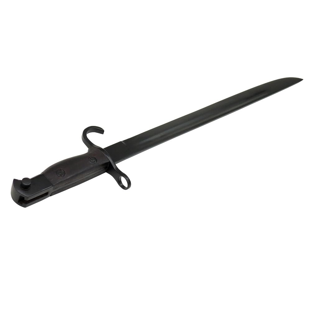 古い剣 青銅器時代の日本の刀、または草薙の剣のレプリカを作っている人って