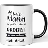 JUNIWORDS Tasse, Kein Mann ist perfekt, aber als Großist ist man verdammt nah dran, Schwarz (6351832)