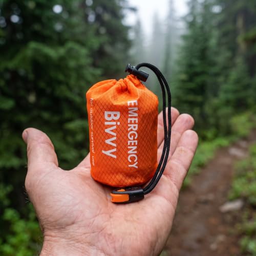 2 Paquetes de Bolsa de Dormir de Supervivencia de Emergencia con Silbato, Portable, Impermeable, Térmica, Reflejante, para Camping al Aire Libre (Naranja + Silbato)