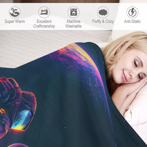 Couverture polaire neon astronaute pour en finir avec les frissons sur votre canape - 4