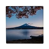 IMPRIMÉ EN FRANCE : Offrez-vous un souvenir de qualité. Chaque magnet est imprimé avec soin dans notre atelier en France. Le procédé d'impression thermique fixe les couleurs dans la céramique pour un éclat durable qui ne ternit pas à la lumière.