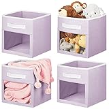 PRAKTISCHE STOFFKISTE: Diese Box mit Sichtfenster ist der ideale Aufbewahrungsort für Babykleidung, Windeln oder Spielzeug. Wird sie nicht gebraucht, kann sie zusammengeklappt werden.