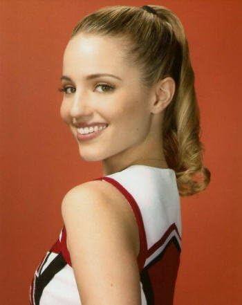 Amazon ブロマイド写真 海外ドラマ Glee グリー クイン ディアナ アグロン 背景オレンジ アイドル 芸能人グッズ 通販
