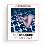 Das PHOTODARIUM (Ex POLADARIUM) ist somit ein wohlsortiertes Kleinod und ein Hingucker für Schreibtisch, Fensterbrett, Kuchenbuffet, Hutablage, Schaufenster, Nachttisch … und natürlich das perfekte Weihnachtsgeschenk für alle Freunde analoger Nude-Fotografie!