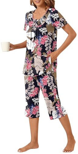 Image of Womens Summer Pajama Sets 2 Piece Short Sleeve Top and Capri Pants Plus Size Ladies Lounge Pjs Sets with Pockets