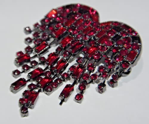 Image of RED BLEEDING HEART CRYSTAL LAVALIER BROOCH bloody tassel drop dark gothic Valentine's Day pin