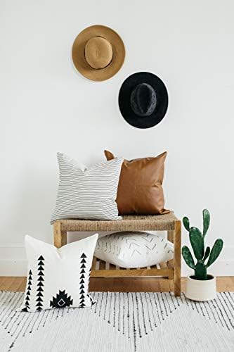Woven Nook - Modern & Luxurious 18" x 18" Decorative Leather Throw Pillow Covers - Durable Quality & Machine Washable - 100% Polyester Faux Leather - Milo Design - 2 Pack