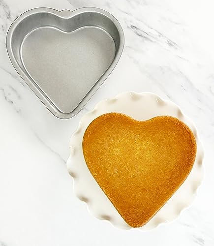 Image of USA Pan Global Bakeware Heart Cake Pan