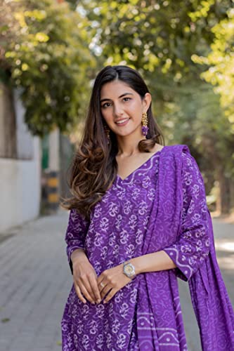 Image of GoSriKi Women's Rayon Blend Straight Printed Kurta with Pant & Dupatta