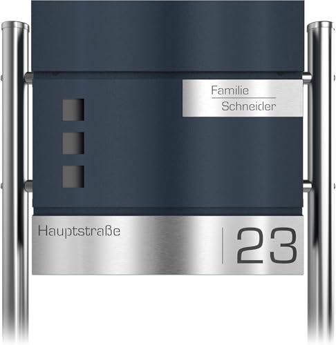 Graviers Design Briefkasten freistehend in Anthrazit RAL 7016 mit Standfuß - Sichtfenster Postkasten personalisiert Edelstahl Name Straße Hausnummer - Briefbox mit Schloss Zeitungsfach Graviers Design Briefkasten freistehend in Anthrazit RAL 7016 mit Standfuß - Sichtfenster Postkasten personalisiert Edelstahl Name Straße Hausnummer - Briefbox mit Schloss Zeitungsfach