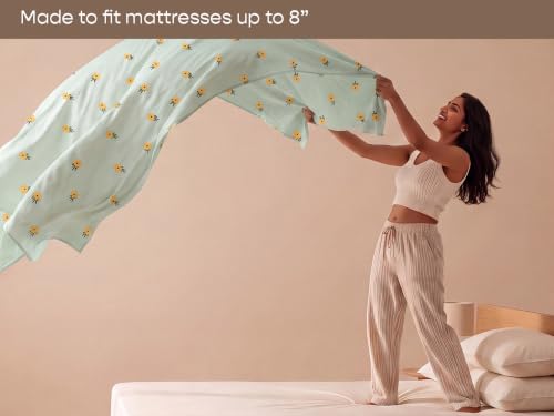 Image of SleepyCat 300 TC Cotton-Soft Microfiber Bedsheet with 2 Pillowcases|Wrinkle-Free|300 TC Plain Weave|No Creases, No Shrinkage|No Colour Fading|150 GSM|Mist Daisy|Fits Mattress Upto 8 Inches|Double