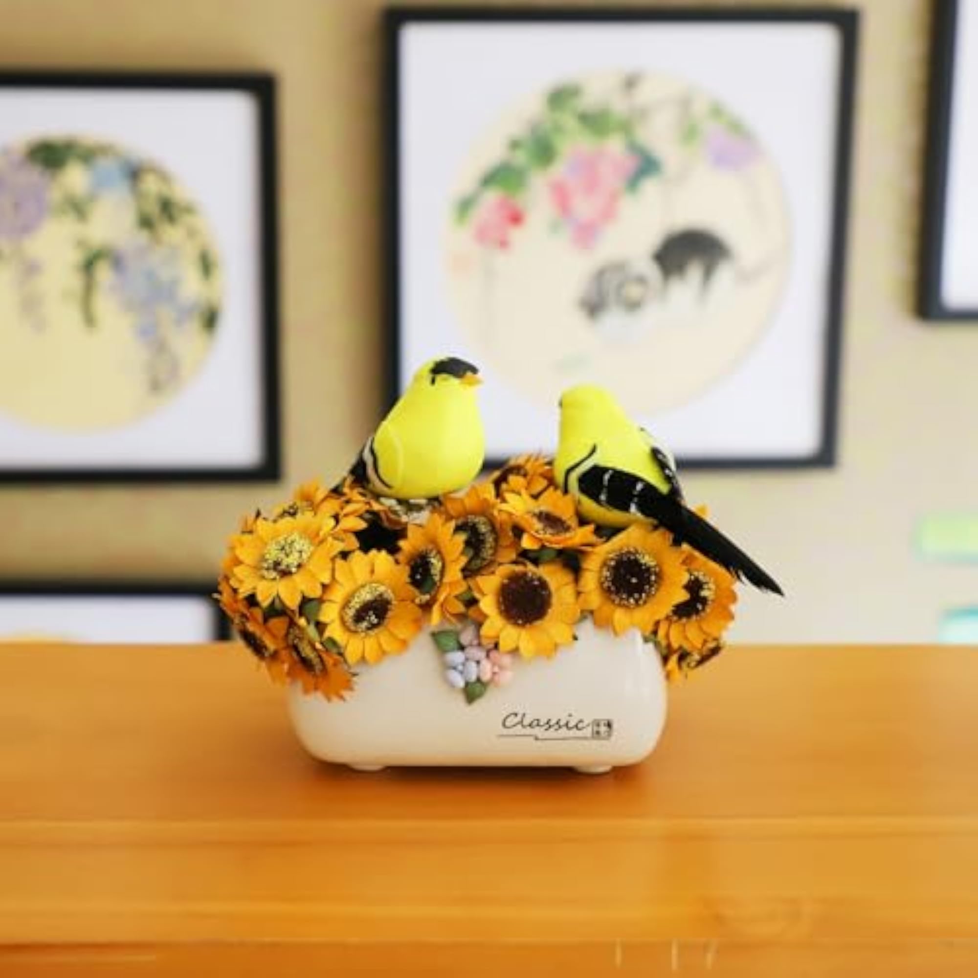 Realistic Artificial Birds for Decoration and Crafts