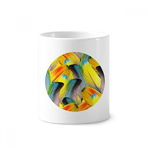Gobelet en céramique fleurs colorées apporte la lumière du soleil sur votre bureau de travail