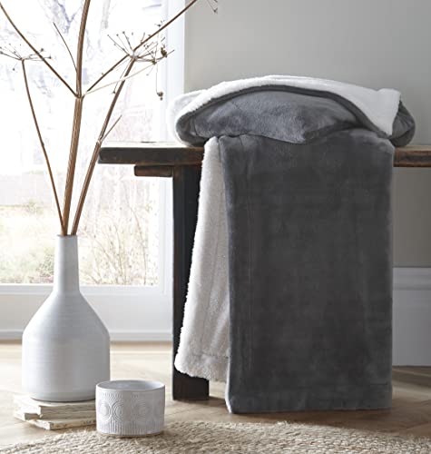 Portfolio Sherpa Faux Fur Throw Blanket Charcoal 130cm X 170cm Easy Care Dark Grey Super Soft Throws for Sofa or Bed Machine Washable Easy Care Tumble Dry Warm Couch Blanket