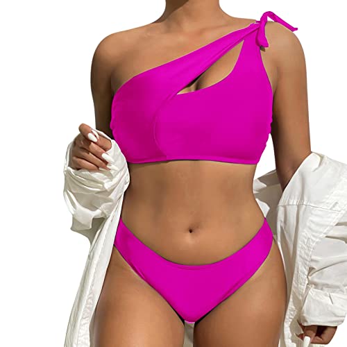 Bikini fendu une épaule pour vos journées spa et farniente à la plage