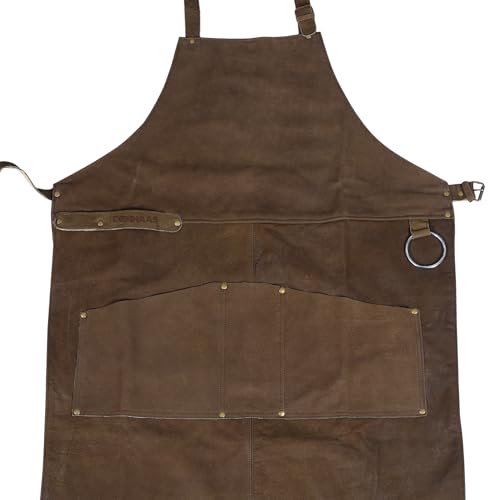 DEMHAAS Lederschürze aus Büffel-Nubukleder, Grillschürze und Kochschürze für BBQ, Grillen, Kochen und Werkstatt, Verstellbare Träger, Fronttaschen, Metallring, Handgefertigt (Braun)