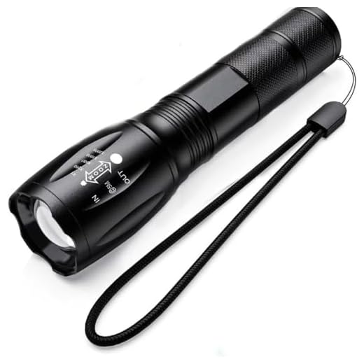 Lanterna Led Tática Militar X900 Police Com Zoom Recarregável USB com Sinalizador Resistente à Água e 5 Modos de Iluminação para Camping Pesca Trilha Acampamento Caminhada