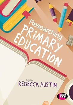 Paperback Researching Primary Education Book