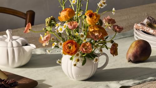 Image of Le Creuset Stoneware Pumpkin Mug with Lid, 14 oz., Nectar