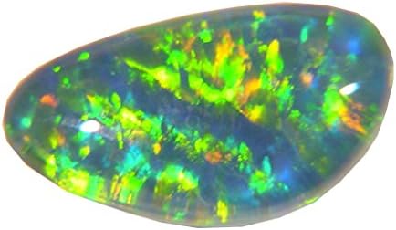 Gilson lab opal, the first lab opal, here cut as a triplet (a thin layer with a backing and a clear cap).