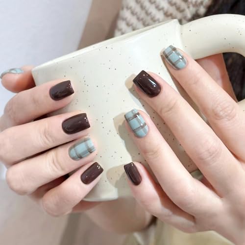 ドミ屋 ネイルチップ 24枚入ショート 夏人気 和風 かわいい シンプル おしゃれ 成人式 入学式 卒業式 結婚式 パーティー 花嫁ネイル 日常生活に使用できます 両面テープ ウッドスティック ネイルファイル付き BS2053