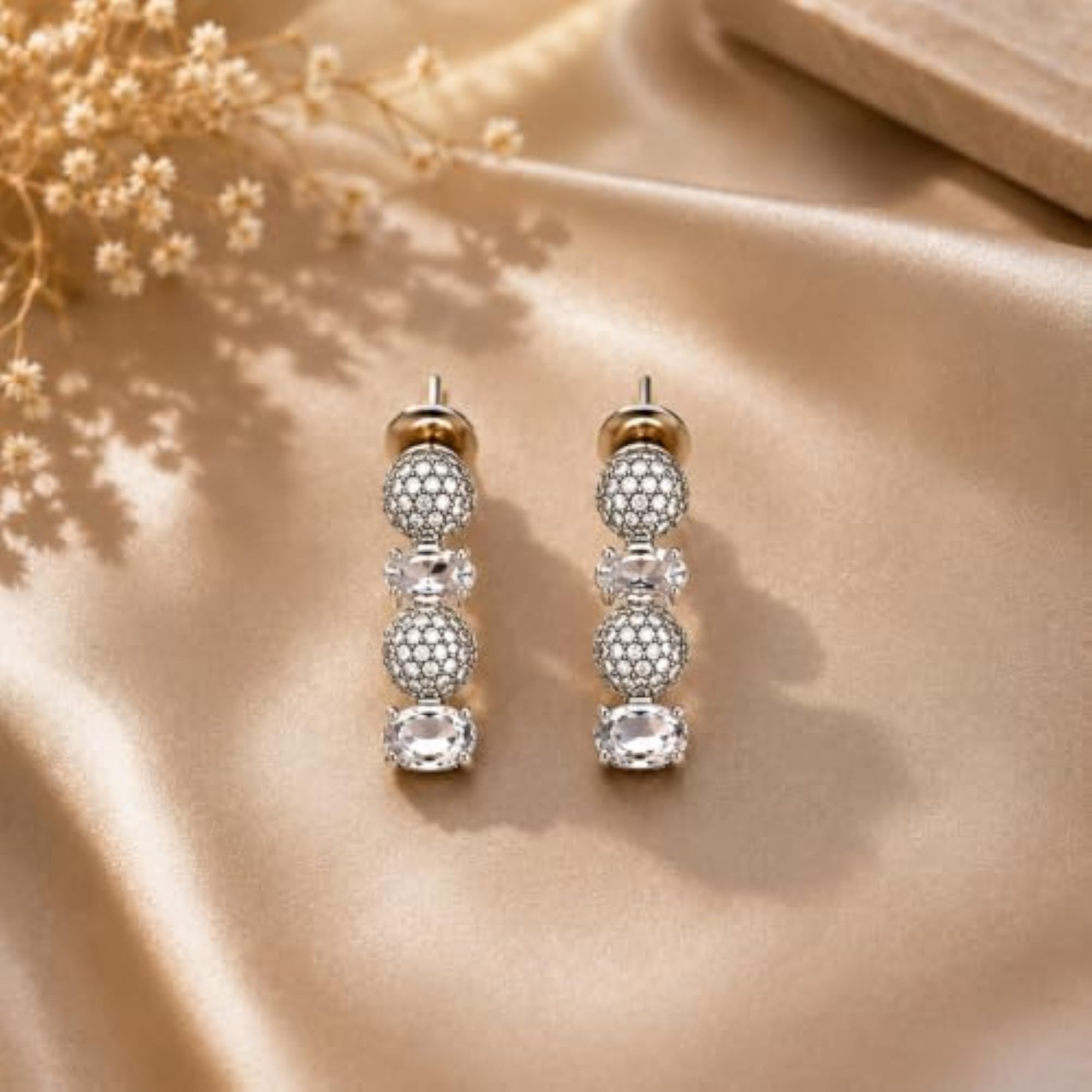Artificial Silver Tone Designer Necklace Set with Matching Earrings