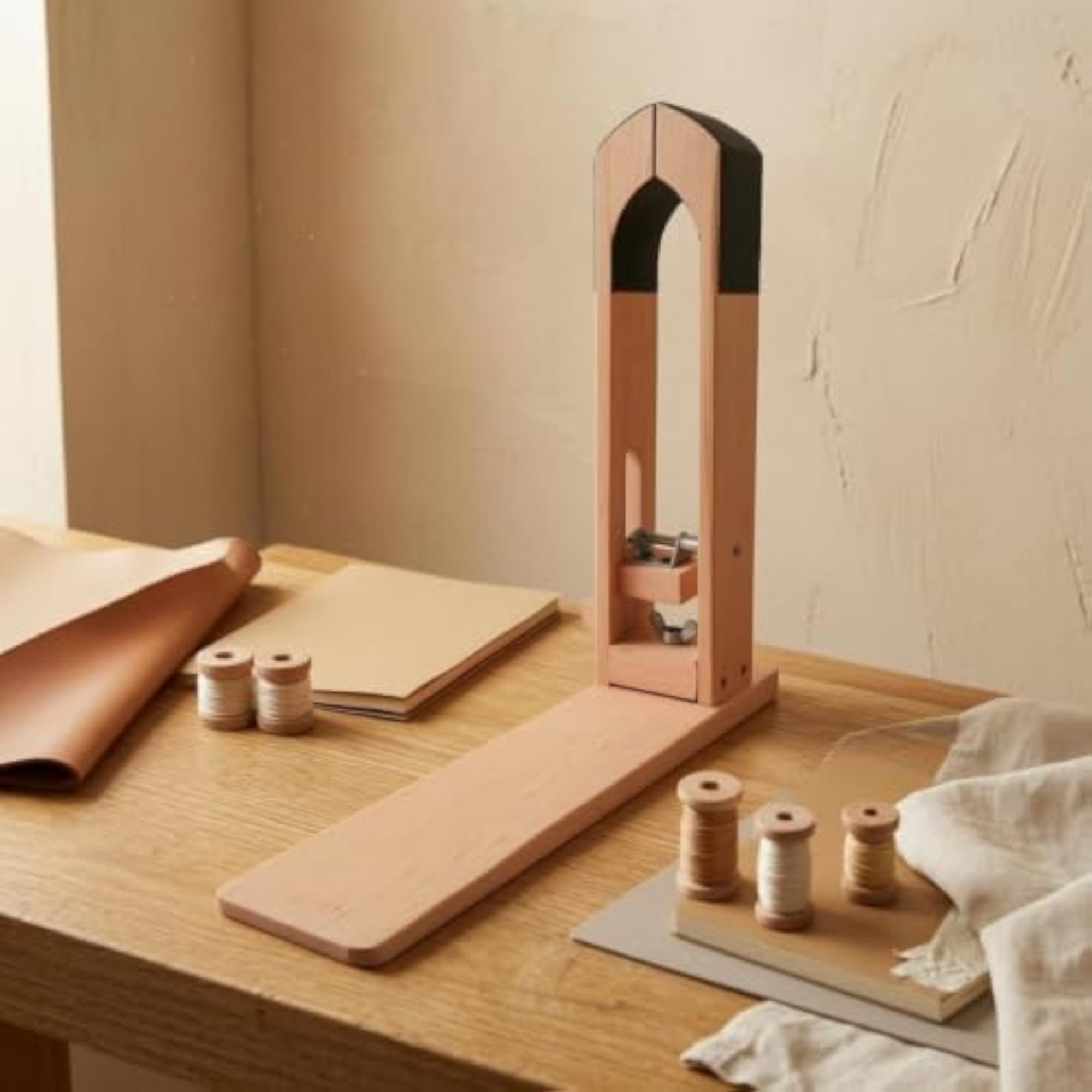 Adjustable Hand Sewing Frame for Leather Stitching