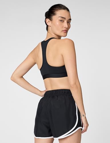 Nike Women's Swoosh Sports Bra3