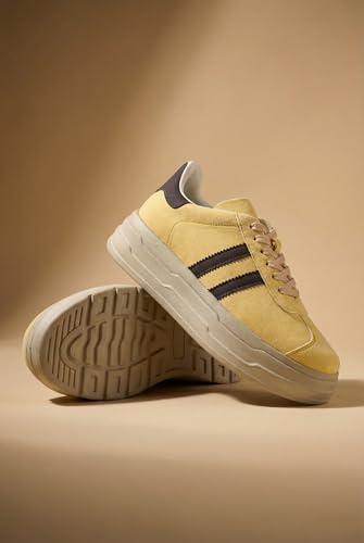 Image of Big Fox Women's Casual Sneakers | Lightweight & Comfortable Shoes | Soft Cushion Sole