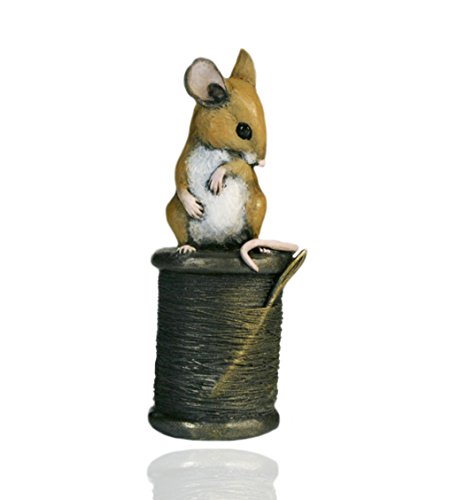 Ratón en carrete de algodón – pintada a mano de bronce fundido frío – Michael Simpson.