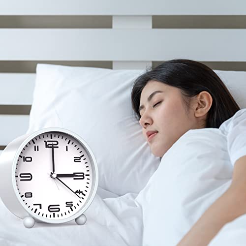Keekit Silent Alarm Clock, 4 Inch Non-Ticking Classic Small Clock With Battery Operated, Night Light, Easy To Set, Analog Quartz Clock For Bedroom, Bedside, Desk #TOP7