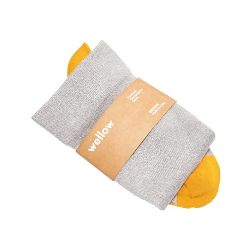 Image of Wellow Knee High Compression Socks for Men & Women, 18-25 mmHg, Bamboo Viscose, Swelling Relief
