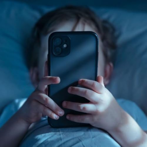 Screen time and junk food: Why kids get hooked