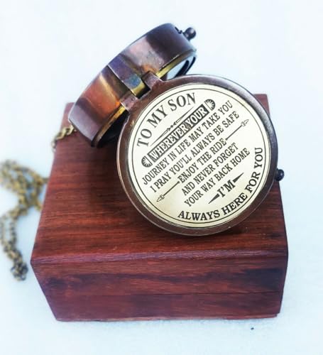 Brújula personalizada con mensaje inspirador para hijo, brújula de latón grabada con caja de madera miniatura 5