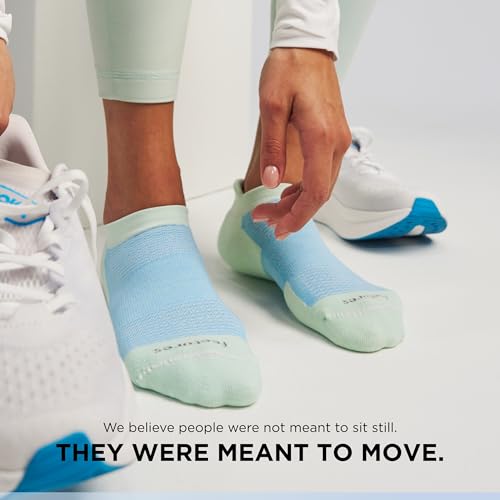 Image of Feetures High Performance Max Cushion Ankle Sock - Tab Socks for Women & Men with Heel Tab