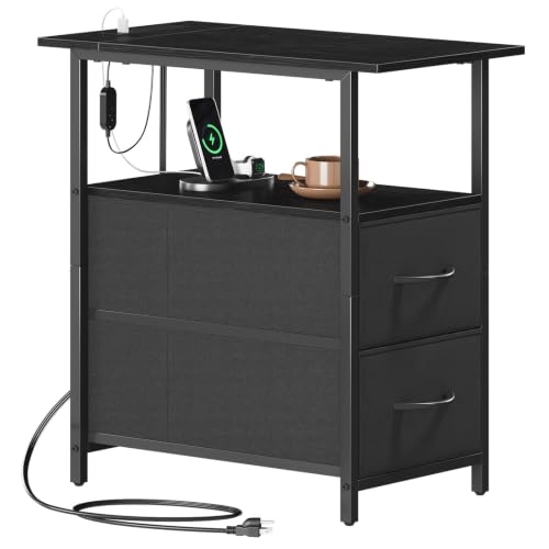 Somdot Table de Chevet, Table de Nuit avec Station de Charge, Rangement Ouverte et 2 Tiroirs, Chevet de Lit en Tissu Moderne pour Chambre à Coucher Salon, Noir