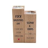 4you Design 2 er Set Kerzenhalter personalisiert 2 Namen & Datum – Fuck Valentins Day – hochwertiges Buchenholz im Detail graviert – Geschenkidee für Paare   2 unterschiedliche Größen 12 & 14cm Höhe