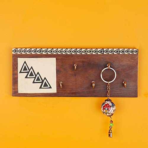 Image of Artysta 'Concentric Triangle' Orange and White Wooden Key Holder for Wall Stylish Decorative Keychain Holder Key Hanger for Home Decor (5 Hooks)